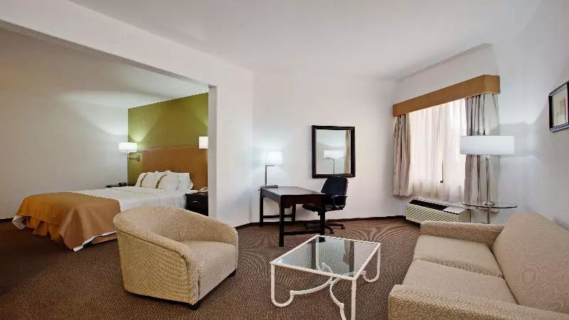 سوییت, Holiday Inn Tijuana Zona Rio, An Ihg