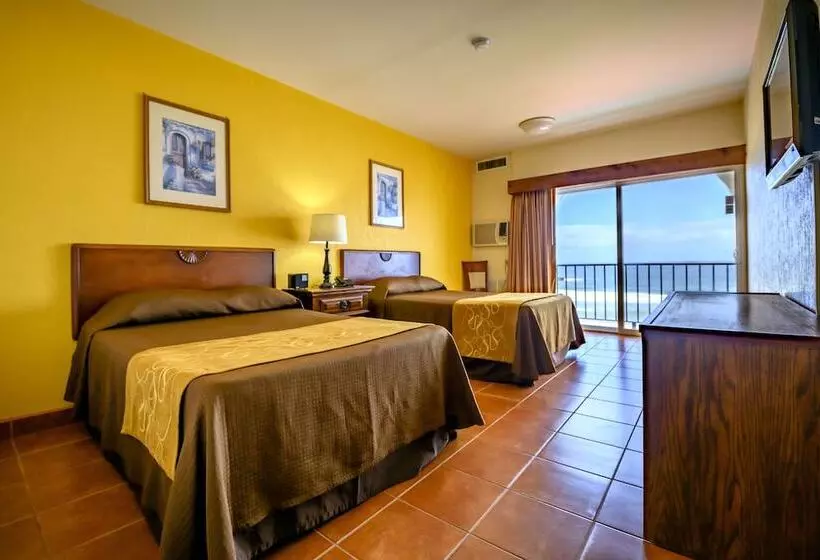 オーシャンビュースタンダードルーム, Rosarito Beach
