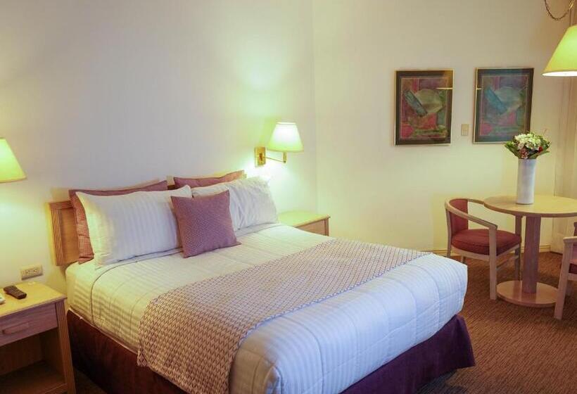 غرفة تنفيذية, San Marcos Grand