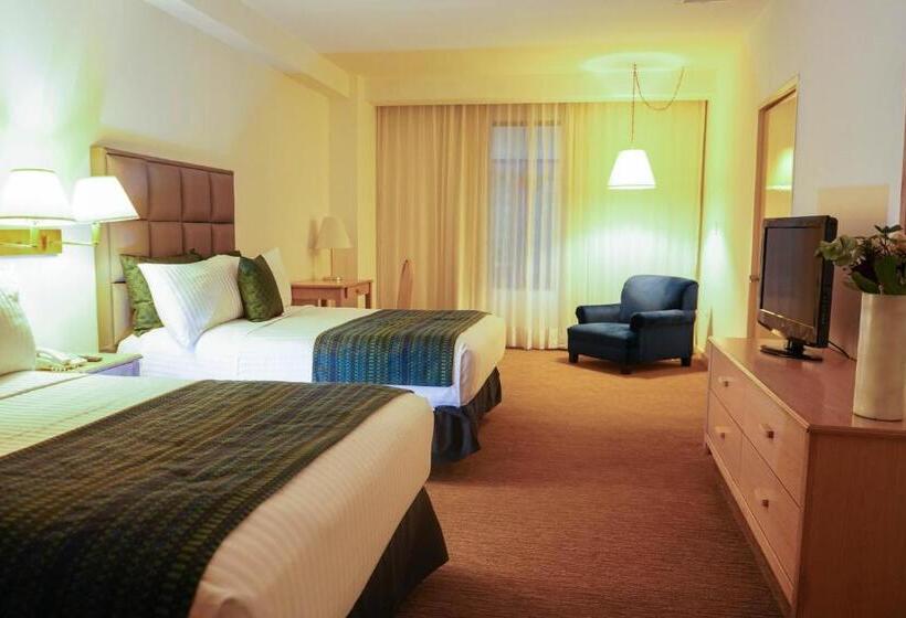 غرفة تنفيذية, San Marcos Grand