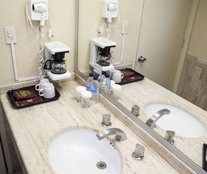 غرفة تنفيذية, San Marcos Grand