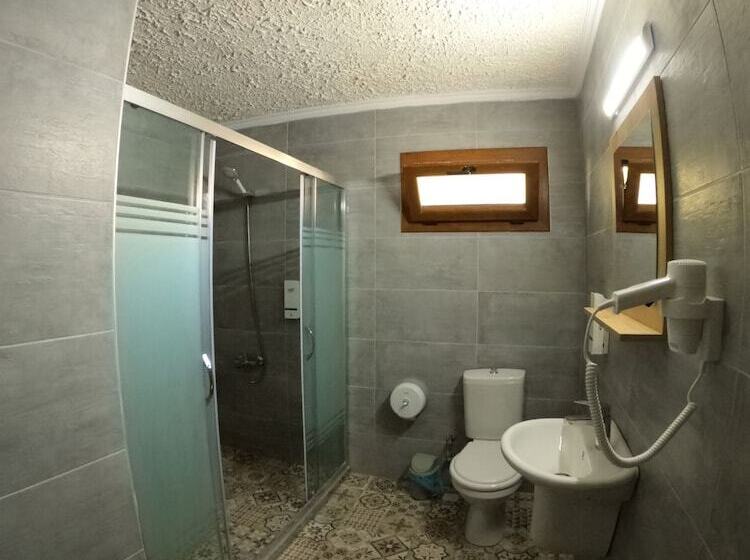 اتاق استاندارد چهار تخته, Ados