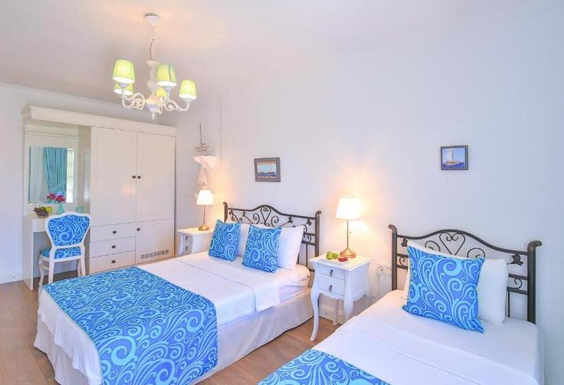 Standard Kolmen Hengen Huone, Alacati Sorf