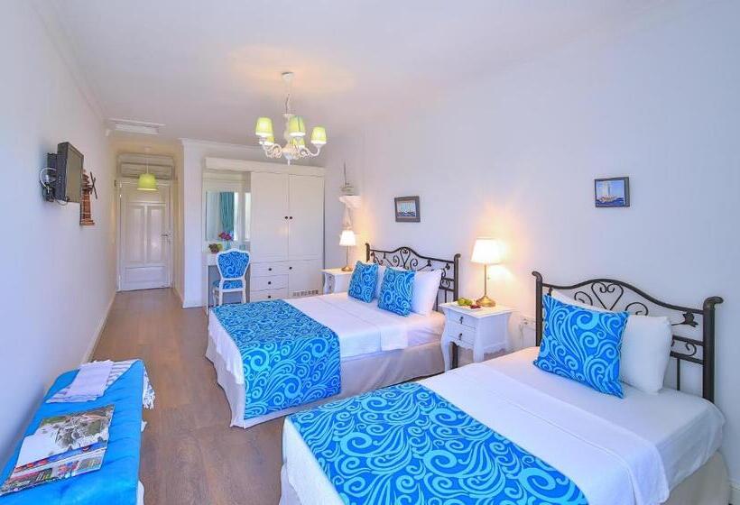 Standard Kolmen Hengen Huone, Alacati Sorf