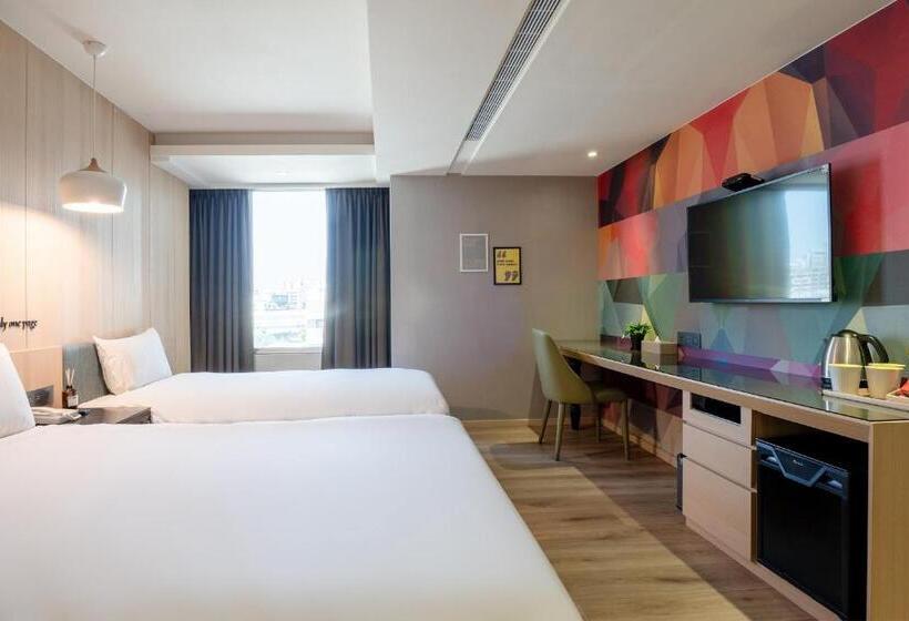 اتاق سوپریور سه تخته, Check Inn Taichung Wenxin Zhongqing