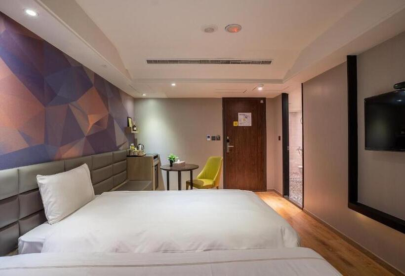 اتاق استاندارد, Check Inn Taichung Wenxin Zhongqing