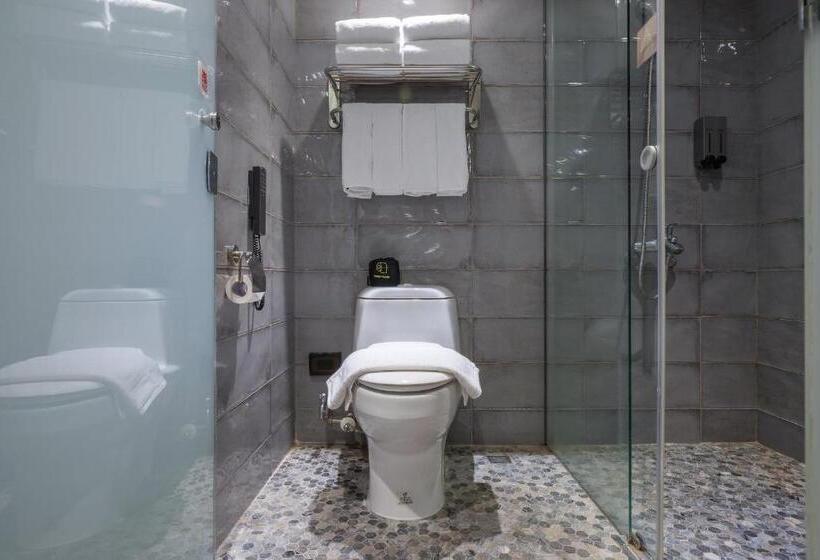 اتاق کلاسیک چهارنفره, Check Inn Taichung Wenxin Zhongqing