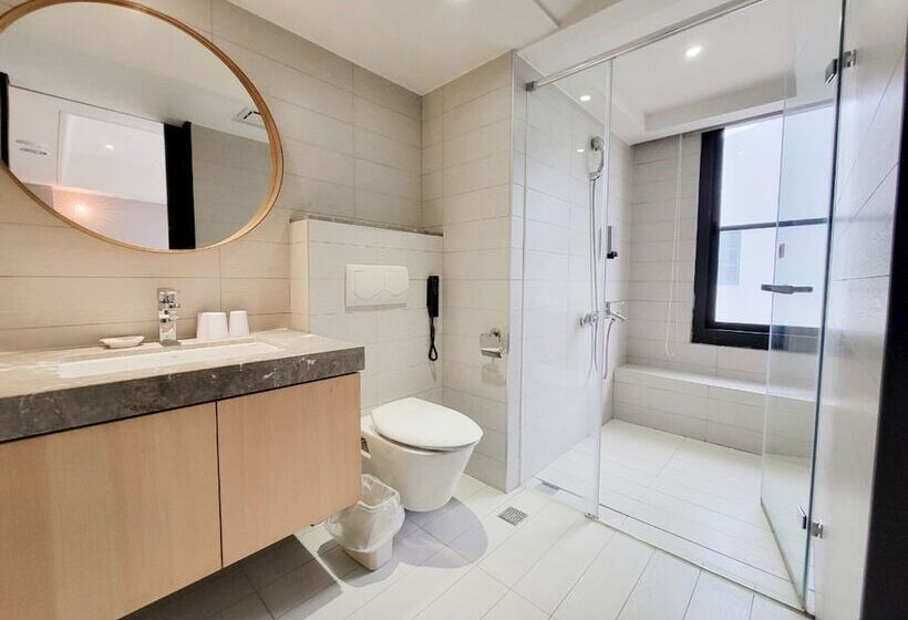 اتاق سوپریور سه تخته, Check Inn Taichung Wenxin Zhongqing