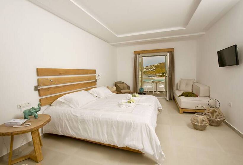 סוויטת ג'וניור נוף לים, Thalassa Boutique Hotel   Adults Only