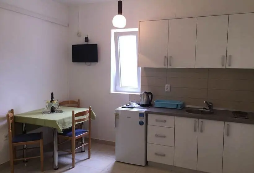 Standard-studio Parveke, Apartments Ana & Ita