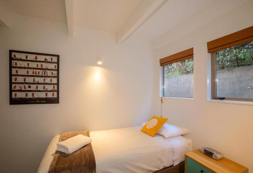 침실 3개 아파트, Cranbury Court Apartments