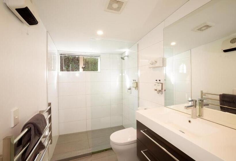 침실 3개 아파트, Cranbury Court Apartments