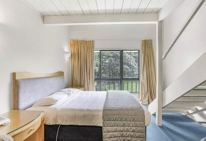 ファミリールーム, Capital Lodge Motor Inn