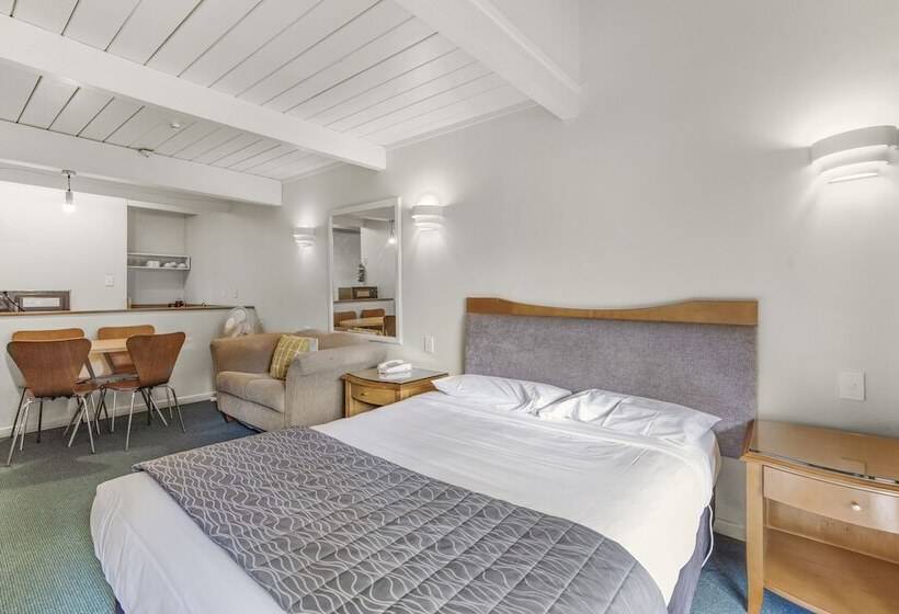 ファミリールーム, Capital Lodge Motor Inn