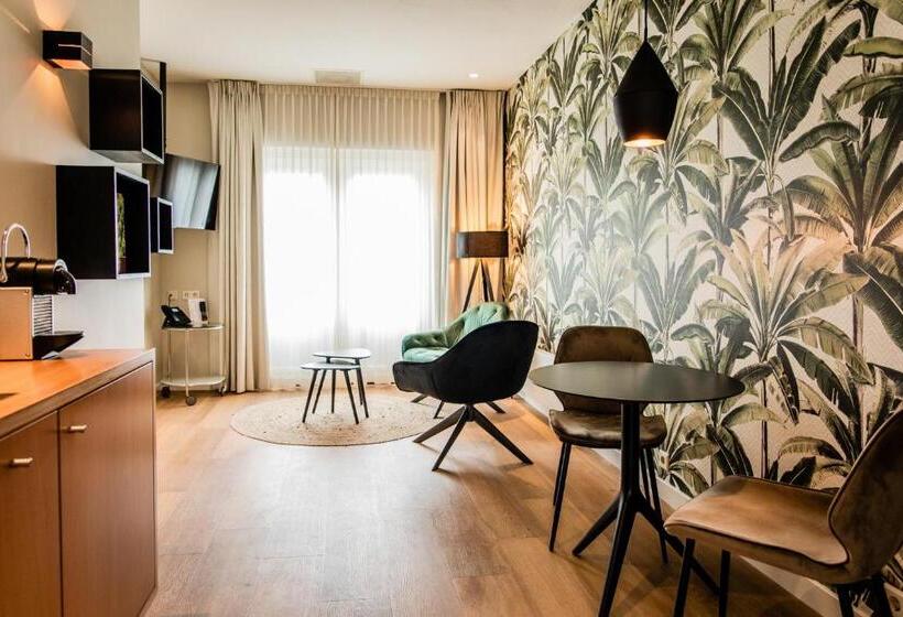 디럭스 스위트, Kasteel De Vanenburg