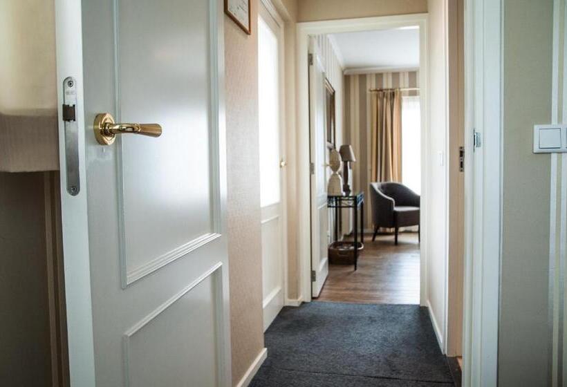 스탠다드 룸 킹사이즈 침대, Kasteel De Vanenburg