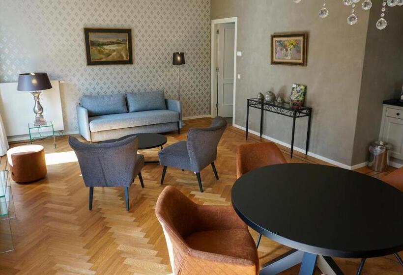 수피리어 스위트, Kasteel De Vanenburg