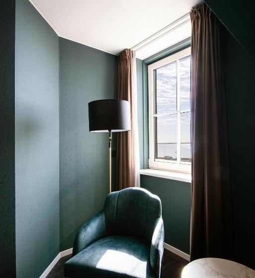 基本间, Old Dutch