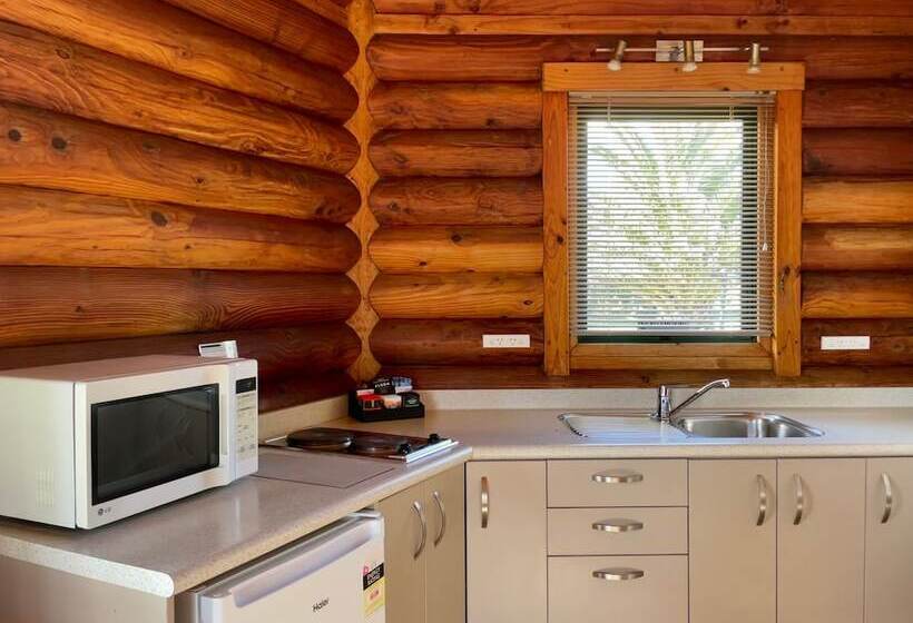 کلبه ییلاقی, Shining Star Beachfront Accommodation