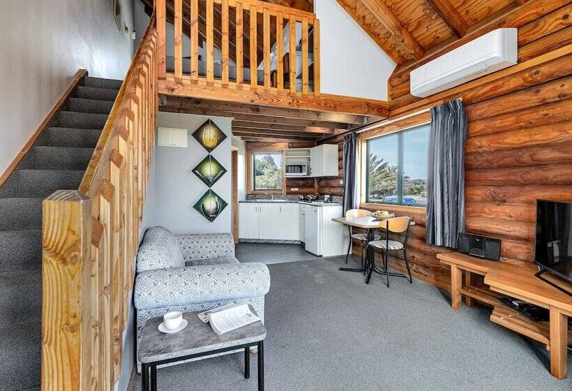 샬레, Shining Star Beachfront Accommodation