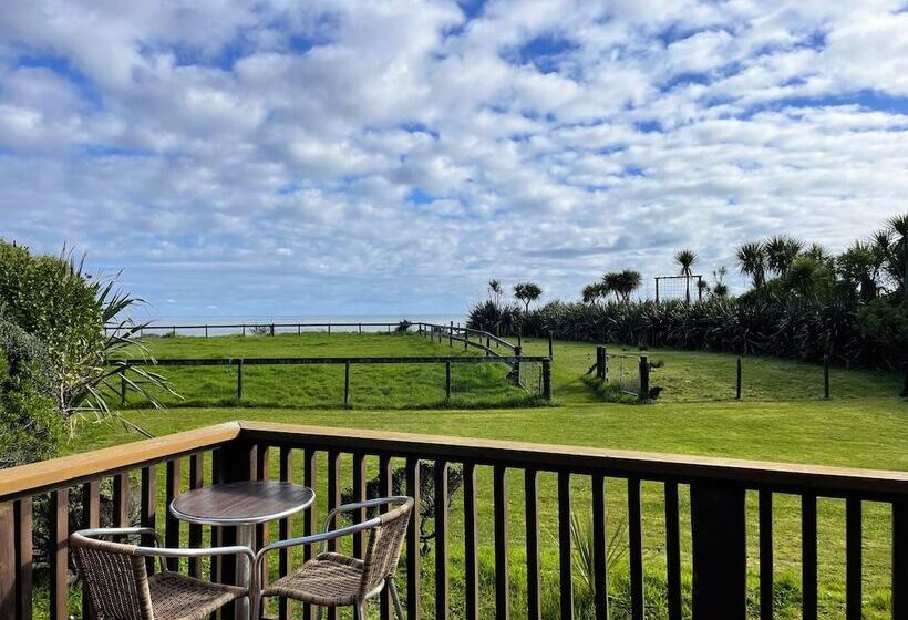 샬레, Shining Star Beachfront Accommodation