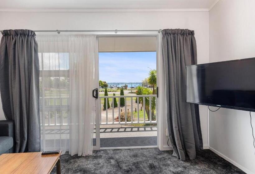 Студия Стандарт, Lake Lodge Motel Rotorua