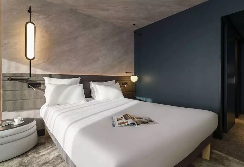 Superior-huone, Novotel Rotterdam Brainpark