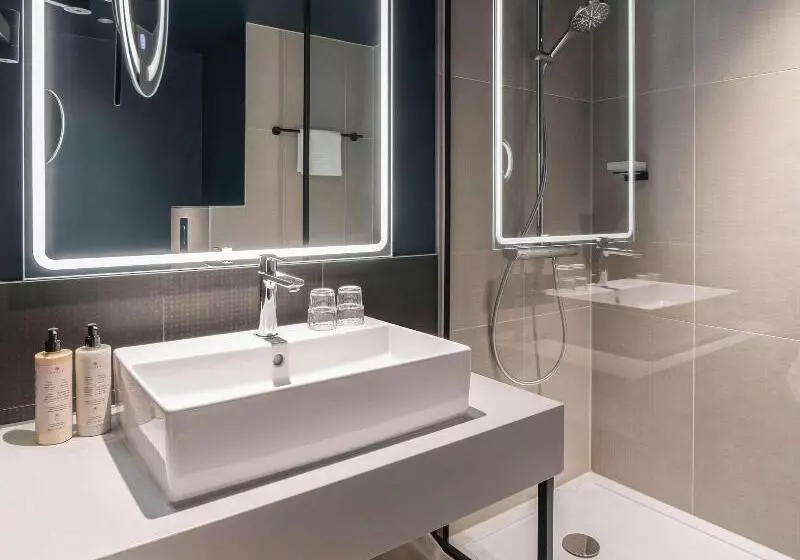 Superior-huone, Novotel Rotterdam Brainpark