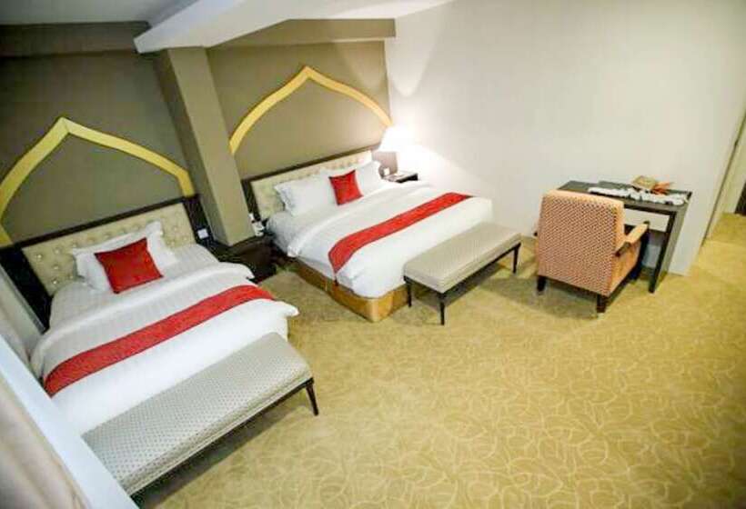 Deluxe Familjerum, Al Khatiri