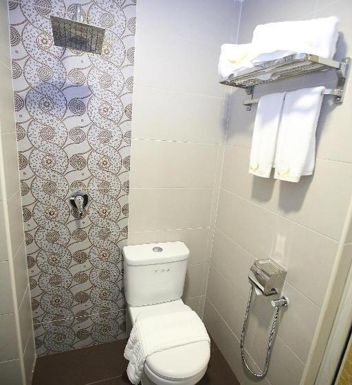 Standardrum King Size Säng, Al Khatiri