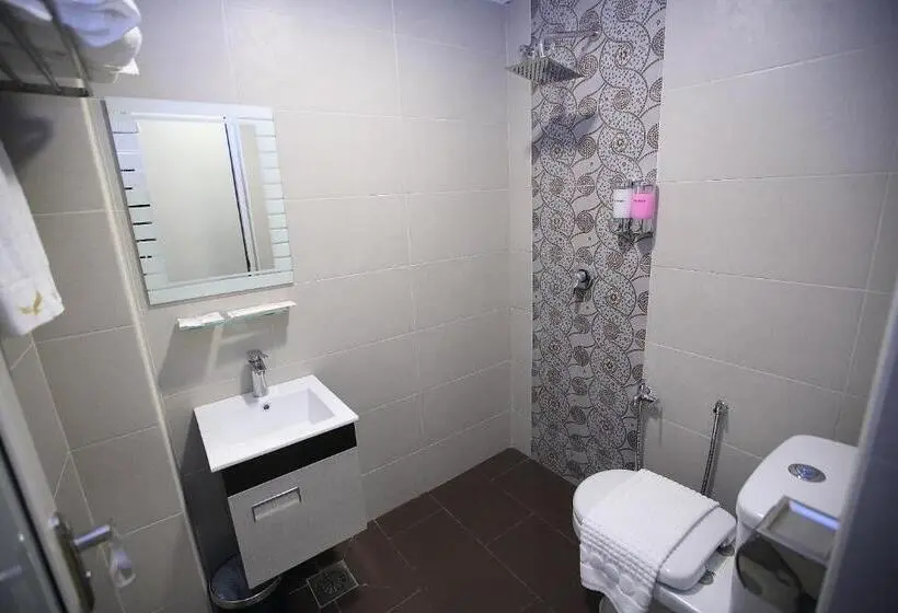 Deluxe-huone, Al Khatiri