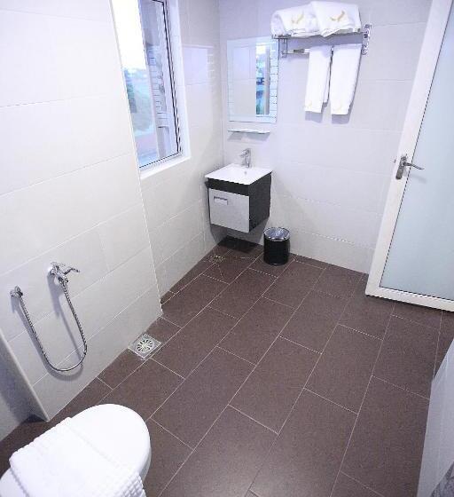 Deluxe Familjerum, Al Khatiri