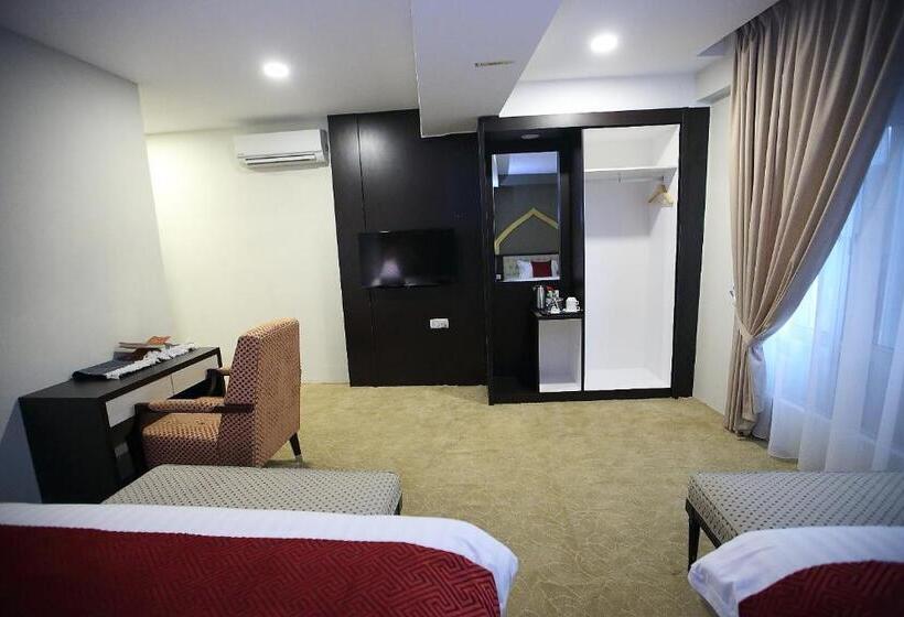 Deluxe Familjerum, Al Khatiri