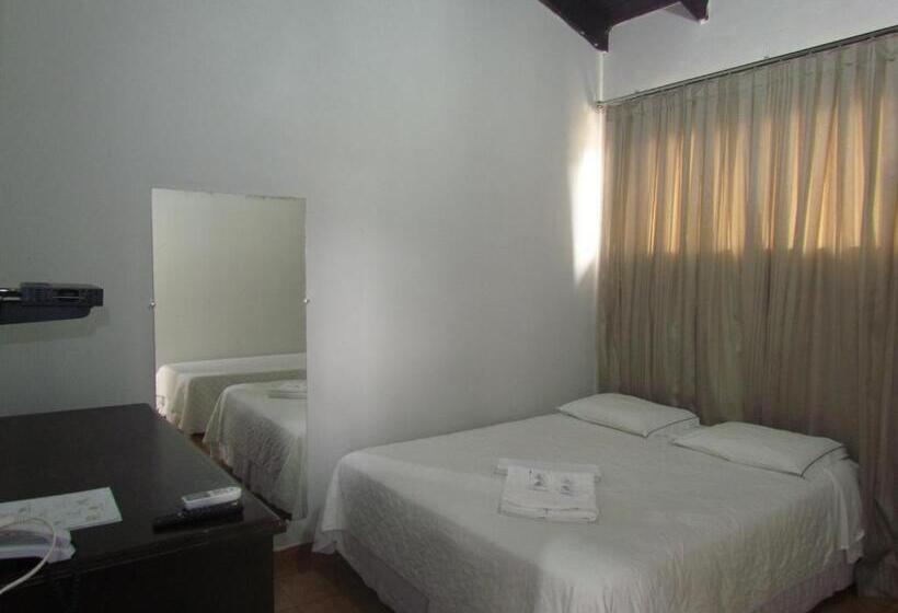 اتاق استاندارد با سرویس بهداشتی مشترک, Pousada Villa Guimaraes