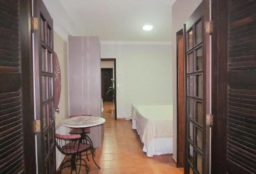 デラックスルーム, Pousada Villa Guimaraes