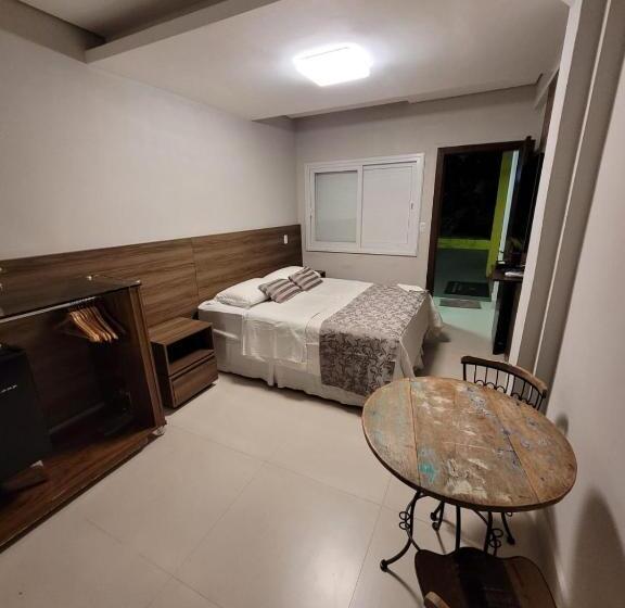 سوییت, Pousada Villa Guimaraes