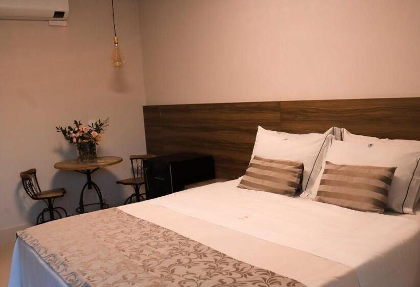 سوییت, Pousada Villa Guimaraes