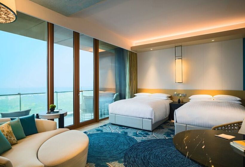 带2个双人床的标准工作室, Renaissance Suzhou Taihu Lake