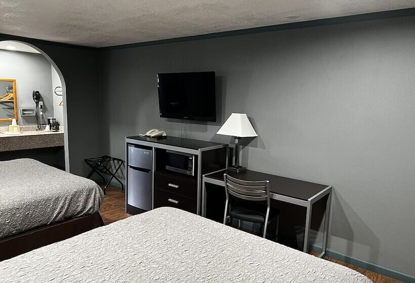 غرفه قياسيه سريرين مزدوجين, Relax Inn Ashdown