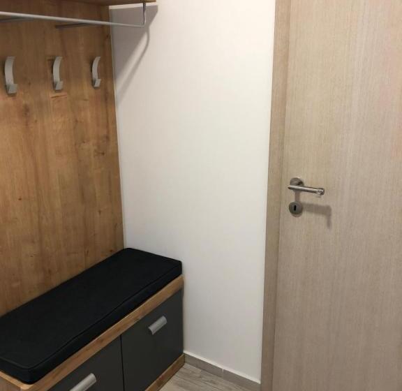 آپارتمان 1 خوابه همکف, Apartmans And Rooms Slavica