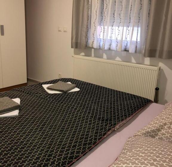 آپارتمان 1 خوابه همکف, Apartmans And Rooms Slavica
