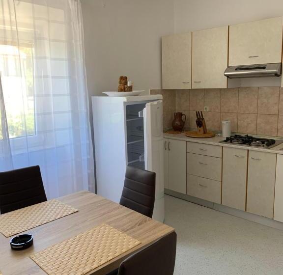 آپارتمان 2 خوابه, Apartmans And Rooms Slavica