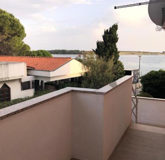 آپارتمان 1 خوابه با چشمانداز دریا, Apartmans And Rooms Slavica