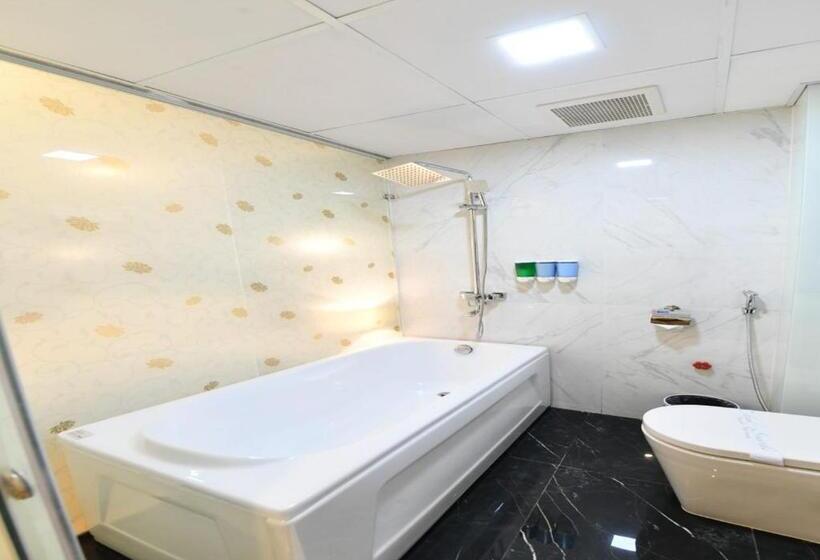 اتاق استاندارد سه نفره, Bella Rosa Trendy Hotel & Spa