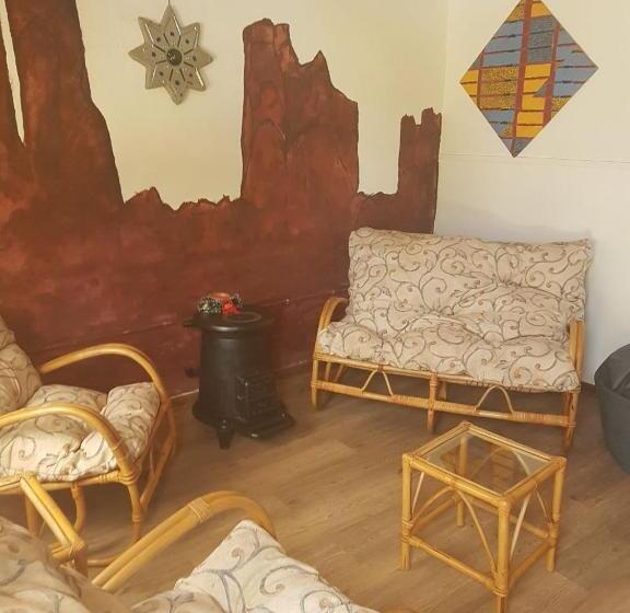 בית, 3 חדרי שינה, Trackers Inn