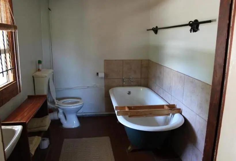 Classic-huone, Trackers Inn