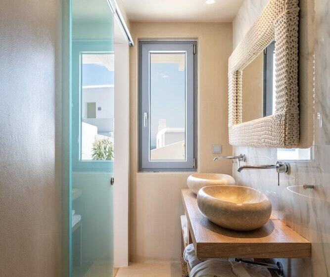 סוויטת דלוקס נוף לים, Oniro Suites