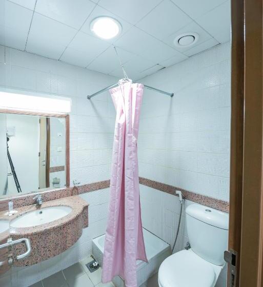 اتاق استاندارد سه نفره, Rawdhat Al Mukhtara