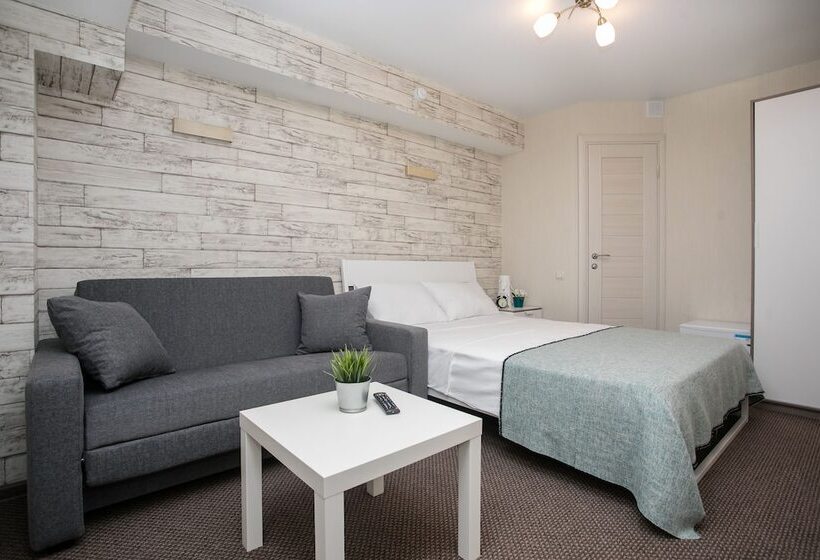 اتاق استاندارد چهار تخته, Station   Hostel