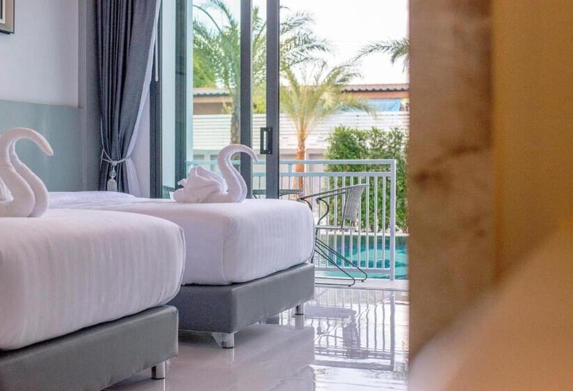 اتاق استاندارد با چشمانداز استخر, Baan Yamoo Ranong